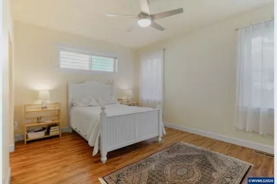 1101 Madison St, Silverton, OR 97381 - Photo 24