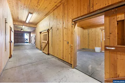52255 Hunnington Rd, La Pine, OR 97739 - Photo 18
