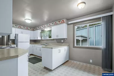 135 College Dr NW, Salem, OR 97304 - Photo 38