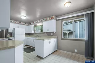 135 College Dr NW, Salem, OR 97304 - Photo 38