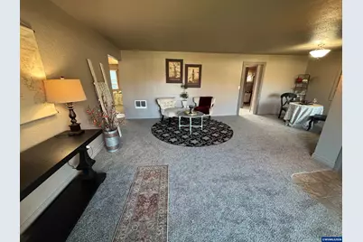 135 College Dr NW, Salem, OR 97304 - Photo 6