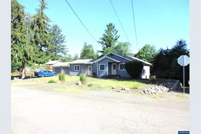 483 SE Hazel Av, Mill City, OR 97360 - Photo 2