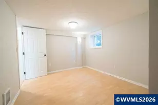 483 SE Hazel Av, Mill City, OR 97360 - Photo 12