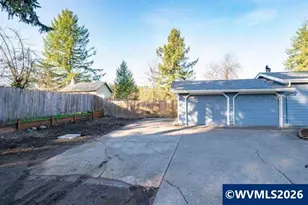 483 SE Hazel Av, Mill City, OR 97360 - Photo 20