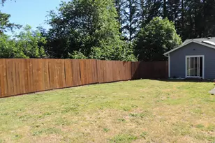 483 SE Hazel Av, Mill City, OR 97360 - Photo 22