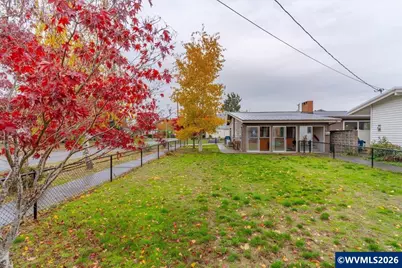 511 E Elwood St, Stayton, OR 97383 - Photo 4