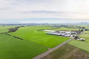 35725 Engle Rd, Albany, OR 97322 - Photo 2