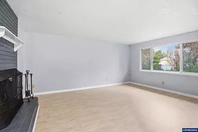 349 NE 18th St, Gresham, OR 97030 - Photo 4