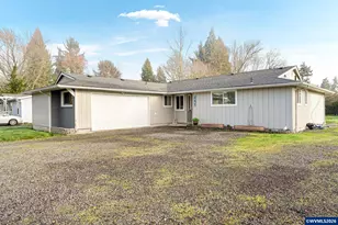 257 N 6th St, Jefferson, OR 97352 - Photo 2