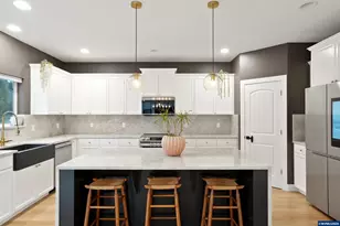 19724 Desantis Ln SE, Silverton, OR 97381 - Photo 18