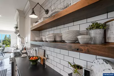 4040 Victor Point Rd NE, Silverton, OR 97381 - Photo 18