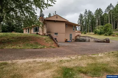 38785 Mountain Home Dr, Lebanon, OR 97355 - Photo 24