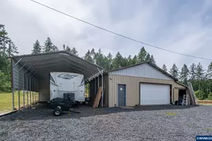 38785 Mountain Home Dr, Lebanon, OR 97355 - Photo 4