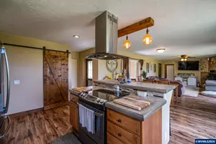 38785 Mountain Home Dr, Lebanon, OR 97355 - Photo 14