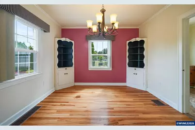 1350 NW Springhill Dr, Albany, OR 97321 - Photo 8