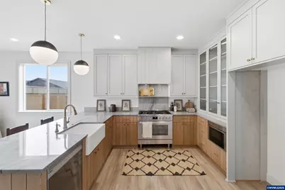 664 NW Crater Lake Dr, Dallas, OR 97338 - Photo 20