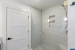 664 NW Crater Lk Dr, Dallas, OR 97338 - Photo 40