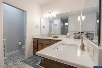 425 NW Crater Lake Dr, Dallas, OR 97338 - Photo 18