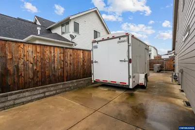 425 NW Crater Lake Dr, Dallas, OR 97338 - Photo 36