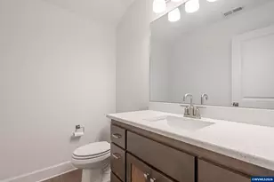 425 NW Crater Lk Dr, Dallas, OR 97338 - Photo 28