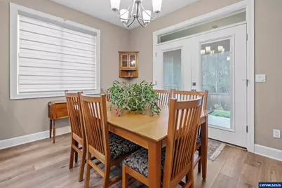 425 NW Crater Lake Dr, Dallas, OR 97338 - Photo 14