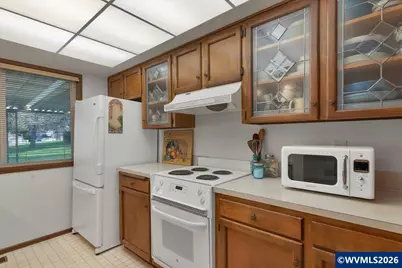 1851 Lexington Cir SE, Salem, OR 97306 - Photo 22