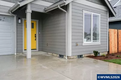 4260 45th Av NE, Salem, OR 97301 - Photo 2