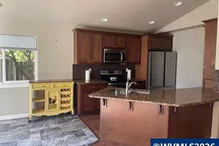 323 NW Pacific Hills Dr, Willamina, OR 97396 - Photo 8