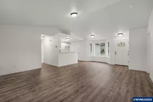 87667 Oak Island Dr, Veneta, OR 97487 - Photo 6