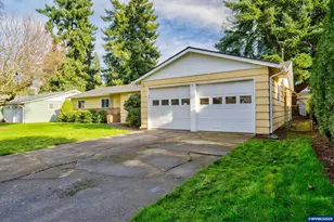 4888 38th Pl NE, Salem, OR 97305 - Photo 4