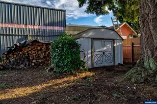 4888 38th Pl NE, Salem, OR 97305 - Photo 10