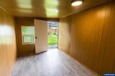 634 Waverly Dr SE, Albany, OR 97322 - Photo 6