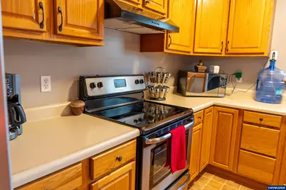 634 Waverly Dr SE, Albany, OR 97322 - Photo 8