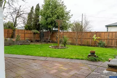 634 Waverly Dr SE, Albany, OR 97322 - Photo 22