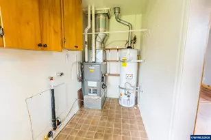 634 Waverly Dr SE, Albany, OR 97322 - Photo 10