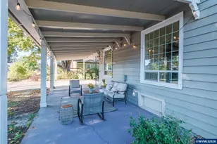 411 Mayer Dr, Lebanon, OR 97355 - Photo 4