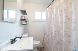 1515 Howard Dr SE, Albany, OR 97322 - Photo 28