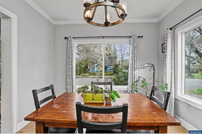 1050 Summer St NE, Salem, OR 97301 - Photo 12