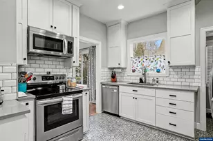 1050 Summer St NE, Salem, OR 97301 - Photo 14