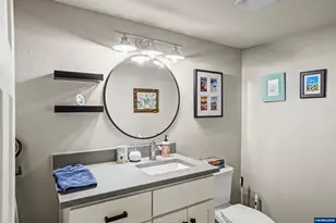 1050 Summer St NE, Salem, OR 97301 - Photo 26