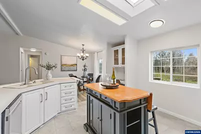 925 New Haven Dr NE, Salem, OR 97317 - Photo 14