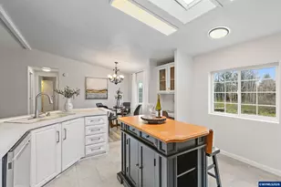 925 New Haven Dr NE, Salem, OR 97317 - Photo 14