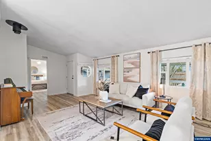 925 New Haven Dr NE, Salem, OR 97317 - Photo 8