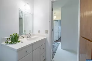 236 NW Walker Ln, Albany, OR 97321 - Photo 22