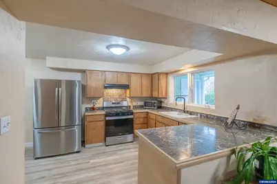 236 NW Walker Ln, Albany, OR 97321 - Photo 20