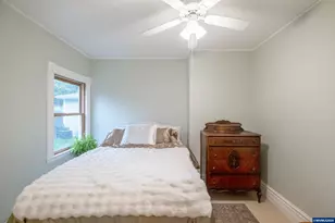 236 NW Walker Ln, Albany, OR 97321 - Photo 12