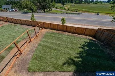 595 NE Evergreen Av, Dallas, OR 97338 - Photo 10