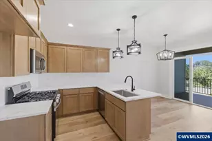 595 NE Evergreen Ave, Dallas, OR 97338 - Photo 18