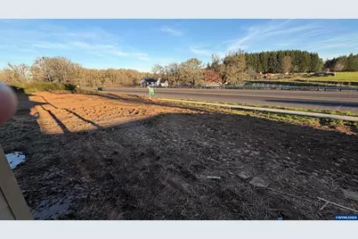 595 NE Evergreen Av, Dallas, OR 97338 - Photo 6