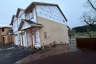 595 NE Evergreen Ave, Dallas, OR 97338 - Photo 2